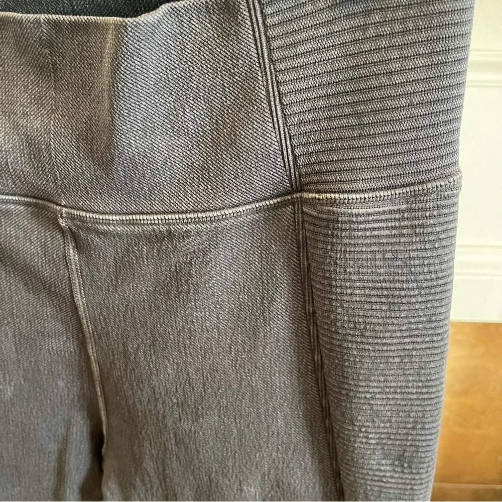 K: Offline By Aerie Leggings Women’s L Charcoal Black Ribbed Leggings High Rise